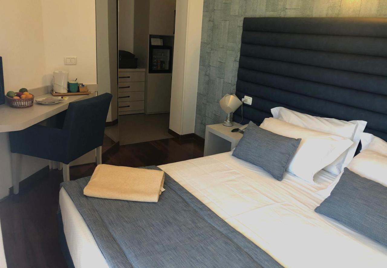 גביצ'ה מארה Hotel Alexander מראה חיצוני תמונה