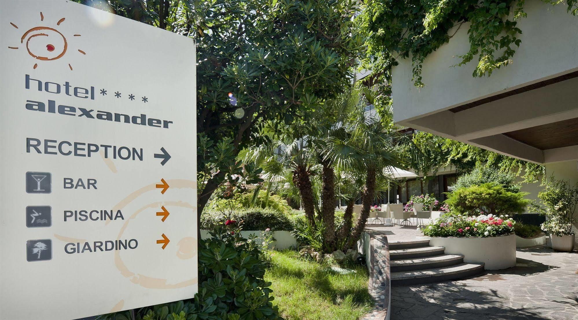 גביצ'ה מארה Hotel Alexander מראה חיצוני תמונה