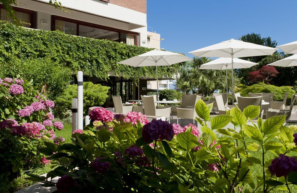 גביצ'ה מארה Hotel Alexander מראה חיצוני תמונה