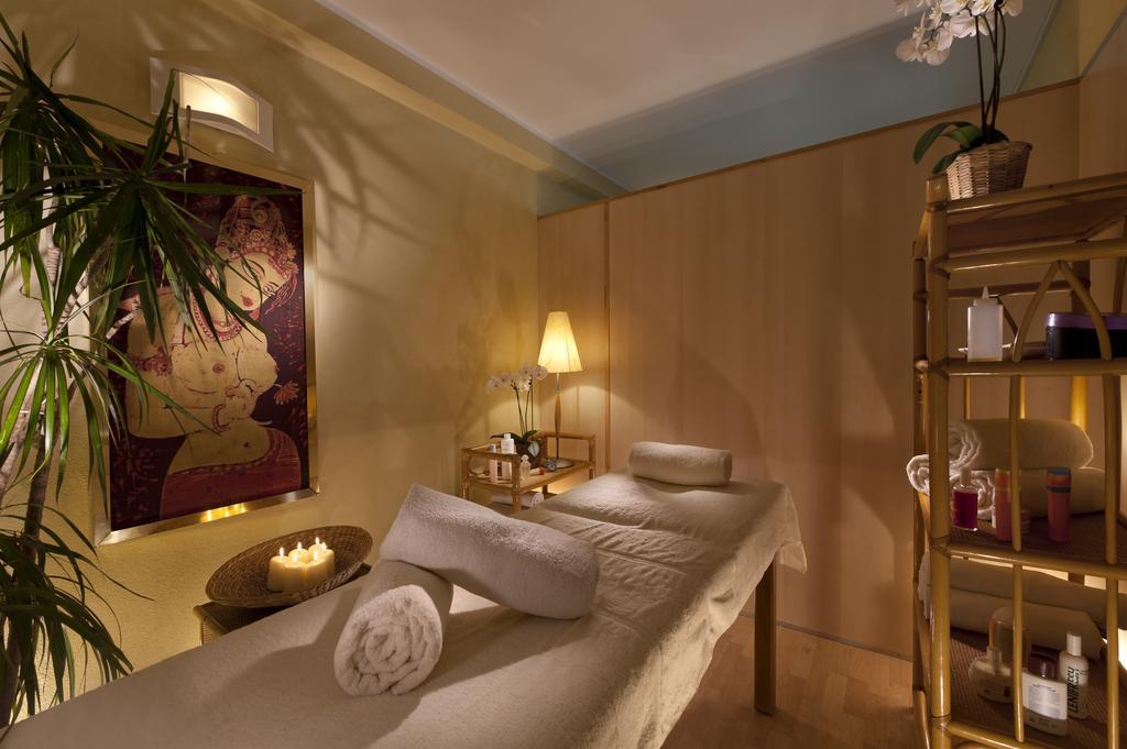גביצ'ה מארה Hotel Alexander מראה חיצוני תמונה